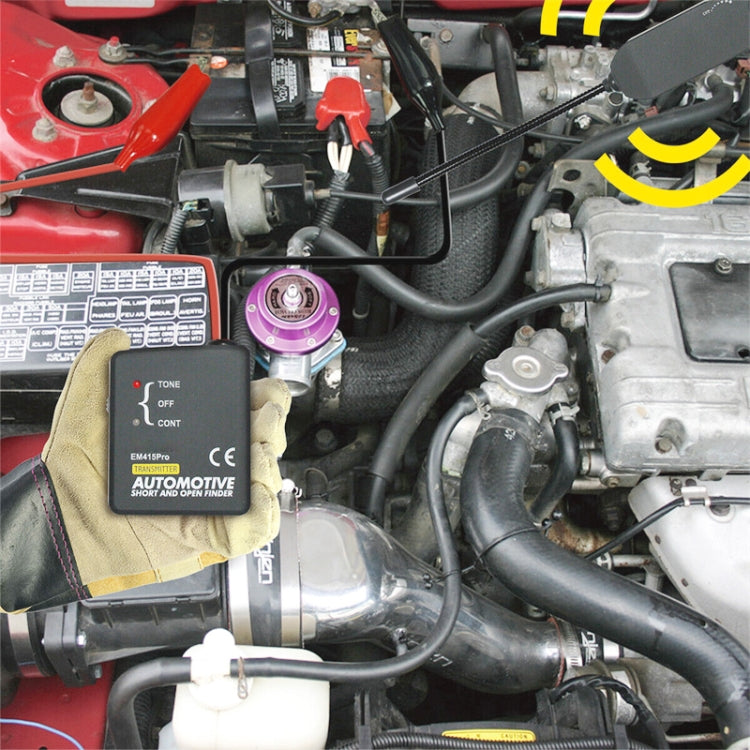 Automotive circuit detector module with indicator lights and attached test leads