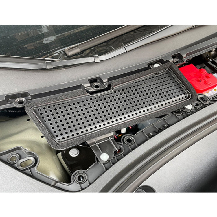 Car air inlet protective cover installed on vehicle air filter housing