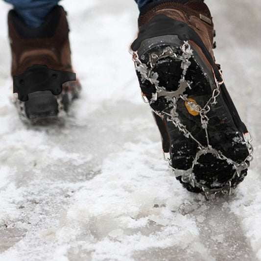 Black ice gripper chain shoe cover with 19-tooth spikes for traction on snow