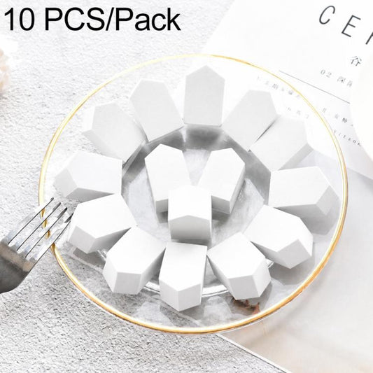 White small-house makeup sponges, 10-pack cube blenders in tray