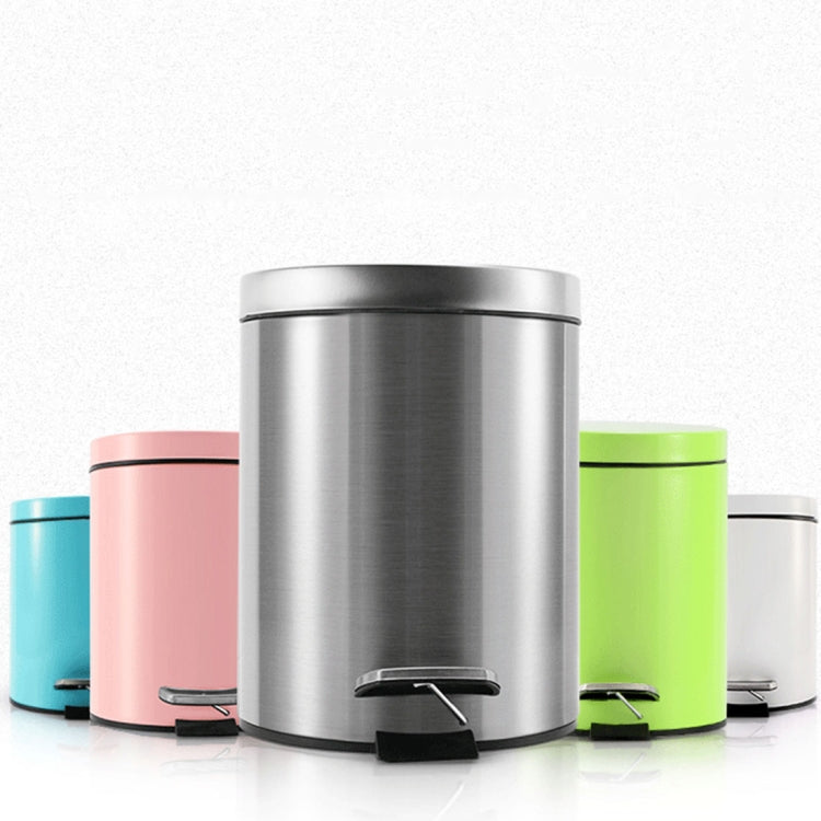 Stainless steel round covered pedal trash bin with black foot pedal in front