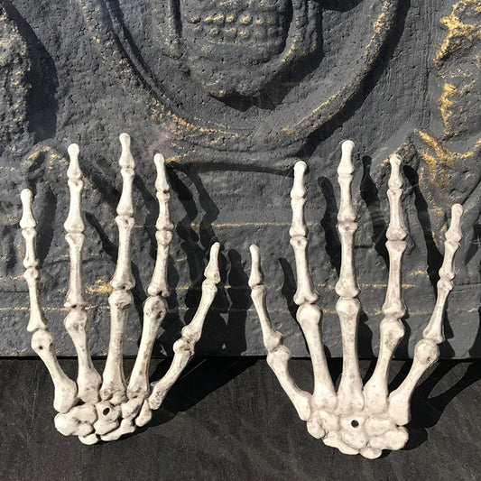 One Pair Halloween Skeleton Hands Haunted House Decoration Props, Size: 15.5 x 10cm, Skeleton Hands