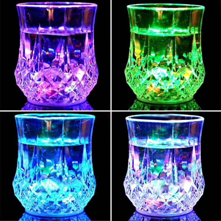Creative Colorful LED Light Pineapple Inductive Rainbow Color Cup, LED Light Pineapple Cup