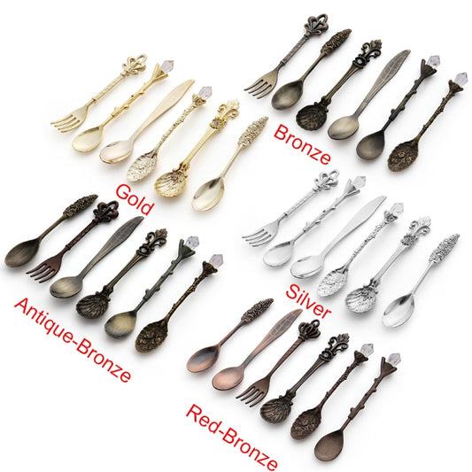 6pcs / Set Vintage Mini Coffee Spoons Suit Royal Style Metal Carved Coffee Fruit Cutler Dessert Flatware Kitchen Tools, Gold, Red Bronze, Antique Bronze(With Red Fork), Antique Bronze(With Antique Fork), Silver