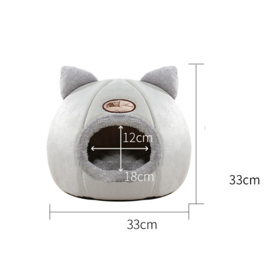 Light gray round pet nest with semi-closed cave entrance and size layout markings