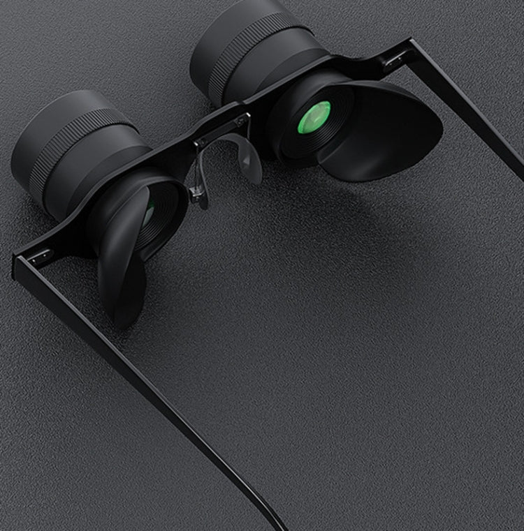 Adjustable focus fishing binoculars with dark tinted polarised lenses