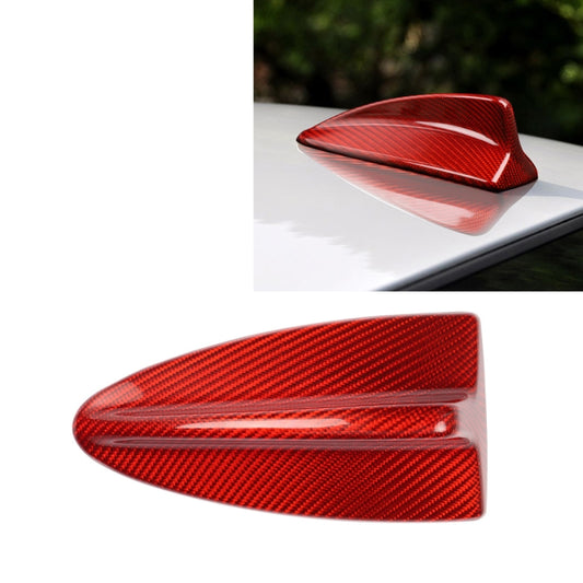 Red carbon fiber-style antenna cover, C-shaped for BMW E90, angular fin profile