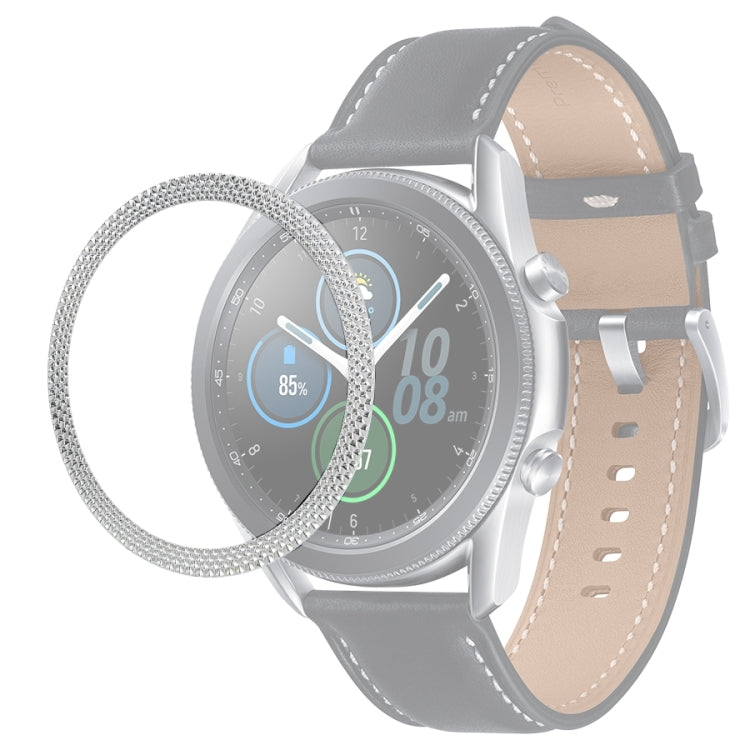 Rhombus-texture smartwatch bezel ring, silver ring surround and watch screen on gray strap