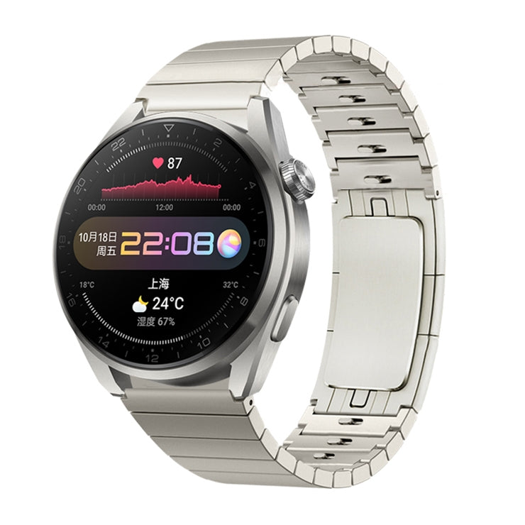 Silver ribbed link stainless steel watch band on smartwatch