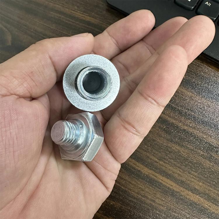 EDA0081708_B3.jpg@c6f1cf986796b38c147ab7507a70240e