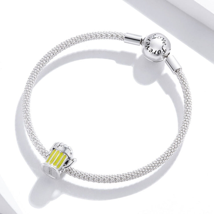 Silver mesh bracelet with single beer mug charm bead and yellow enamel stripe detail