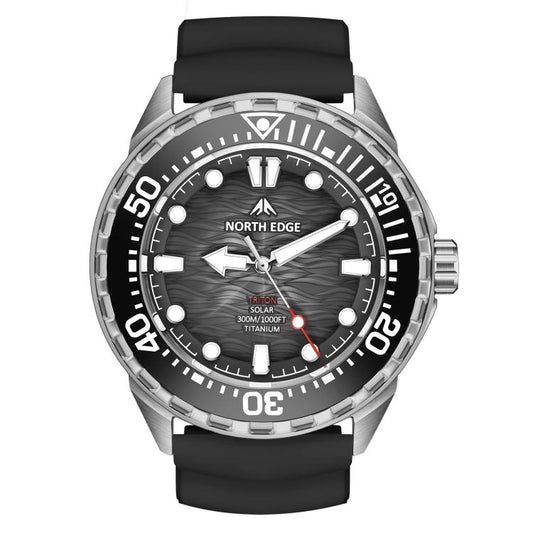 Men’s solar dive watch with black rubber strap and black dial, silver bezel ring