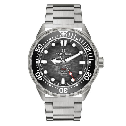 Men’s solar dive watch with silver metal bracelet and black dial, rotating bezel