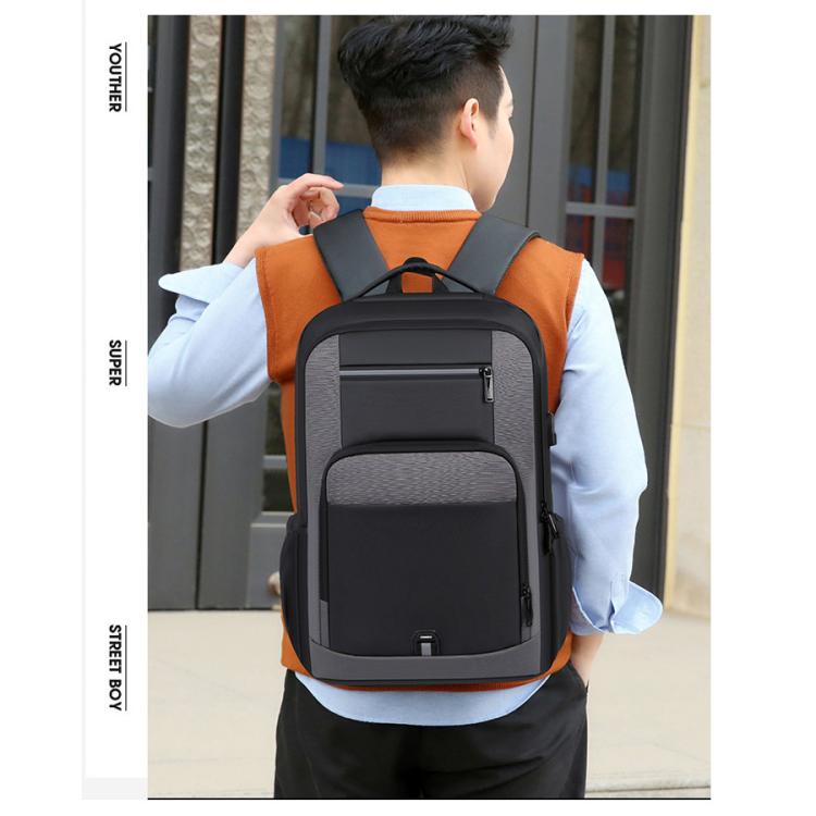 OUMANTU 2215 Large Capacity Waterproof Oxford Cloth Backpack
