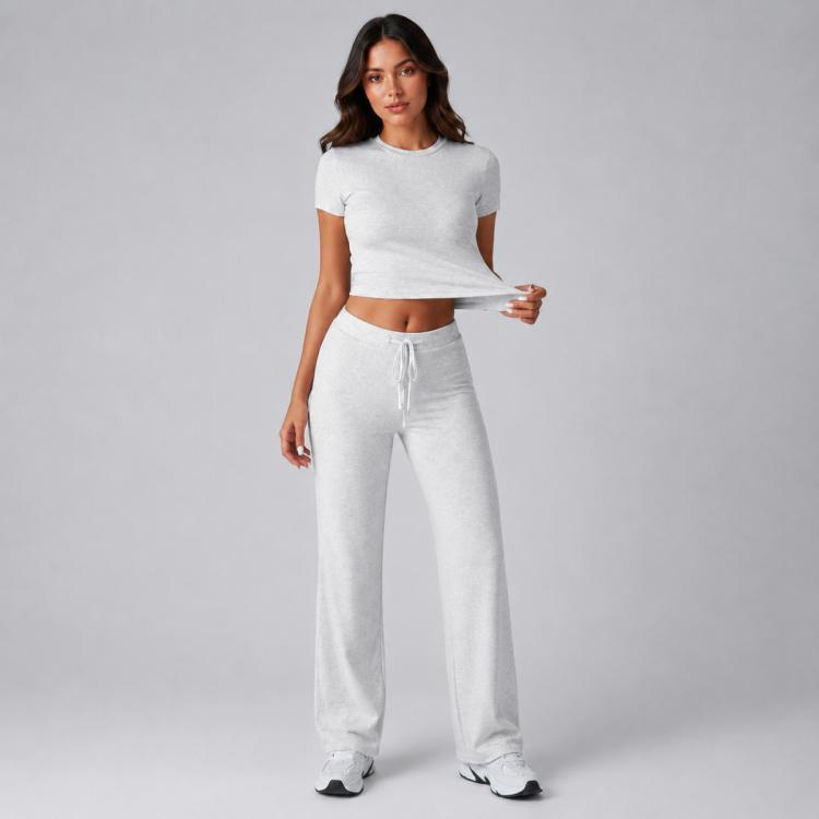 Women’s gray crop top with crew neck and wide-leg drawstring pants, front view