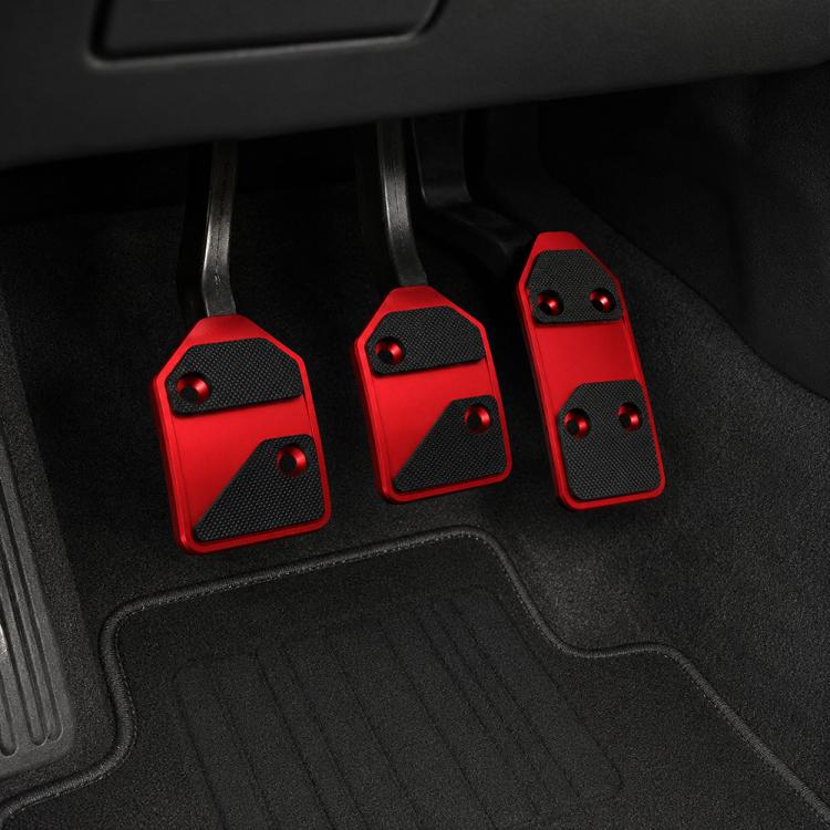 Set of 3 red aluminum pedal covers with textured grip and four-hole mounts