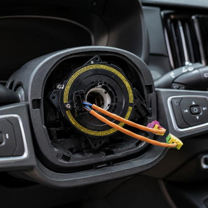 Car steering wheel clock spring spiral cable with yellow-ring housing and colored connectors