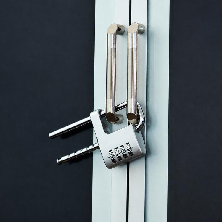 Adjustable Lock-Length Combination Lock for Cabinet Door Handles