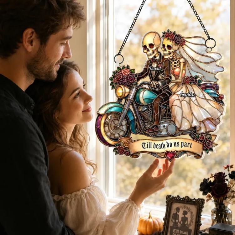 Hanging acrylic skeleton biker couple wall ornament with roses and heart-shaped base