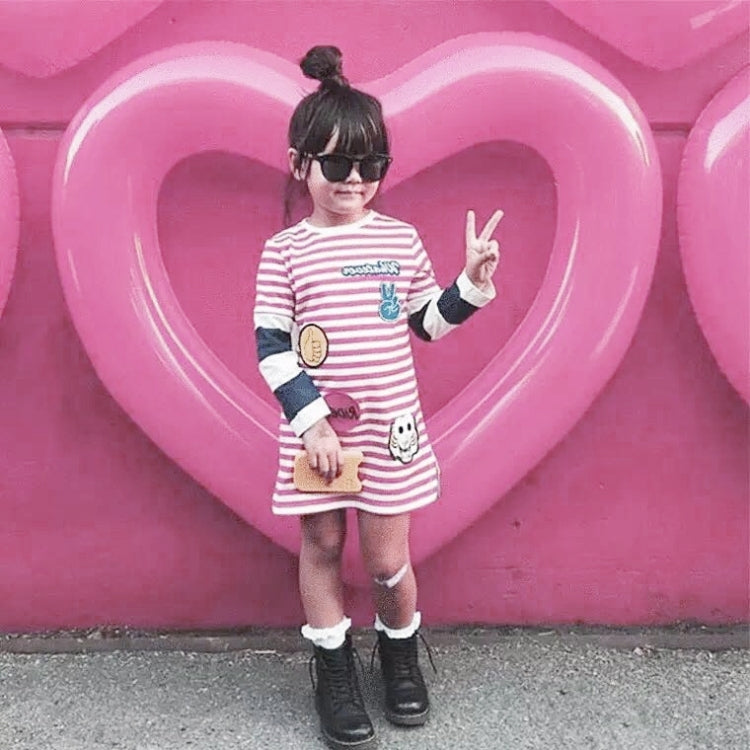Pink heart-shaped inflatable pool ring with two side heart arches