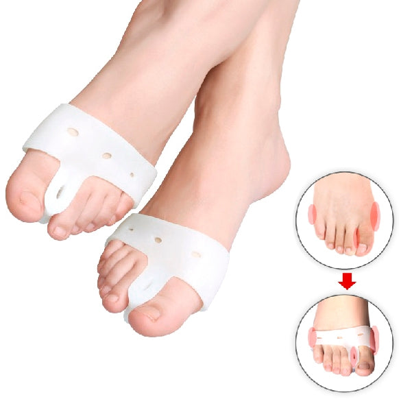 White hallux valgus toe brace on both feet, cushioned toe loop