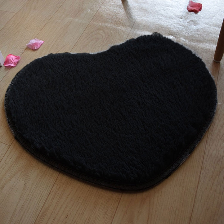 Heart-shaped bath mat, black plush with smooth non-slip border