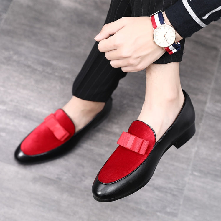 Men's red loafers with bowknot strap and black sole, low heel