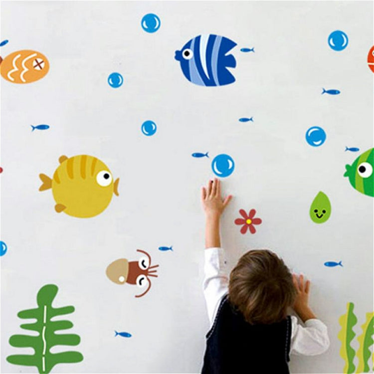 Waterproof marine animal wall stickers: cartoon fish, bubbles, coral, sea plants