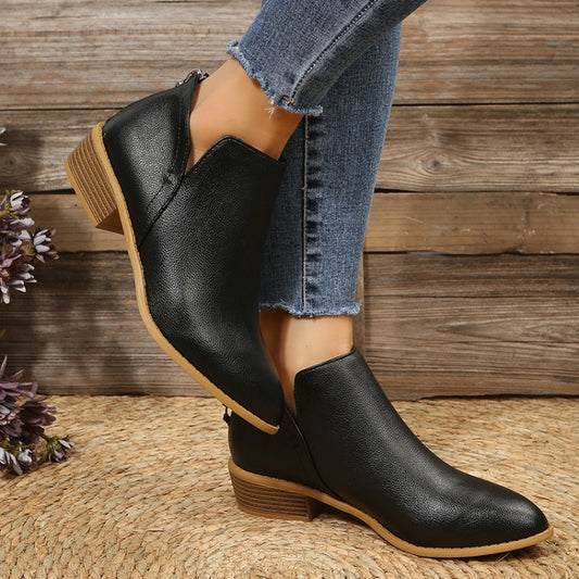 Women's pointed-toe low-heeled ankle boots, black leather-look slip-on style