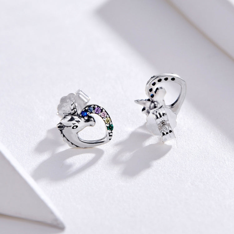 Silver stud earrings with heart-shaped cat design and colored zircon accents