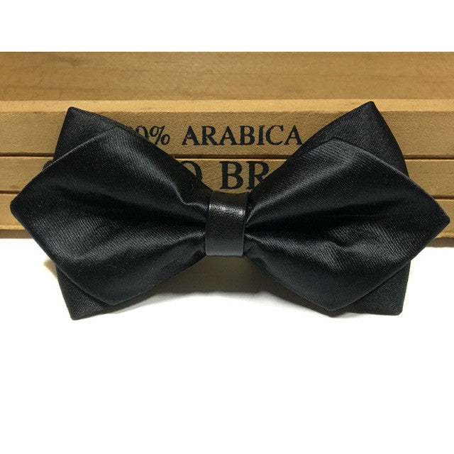 Detachable men bow tie with black satin bow and black center strap