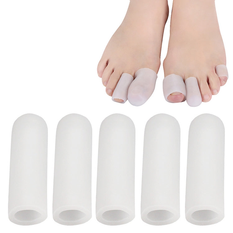 Set of white closed toe corn protectors, caps lined up
