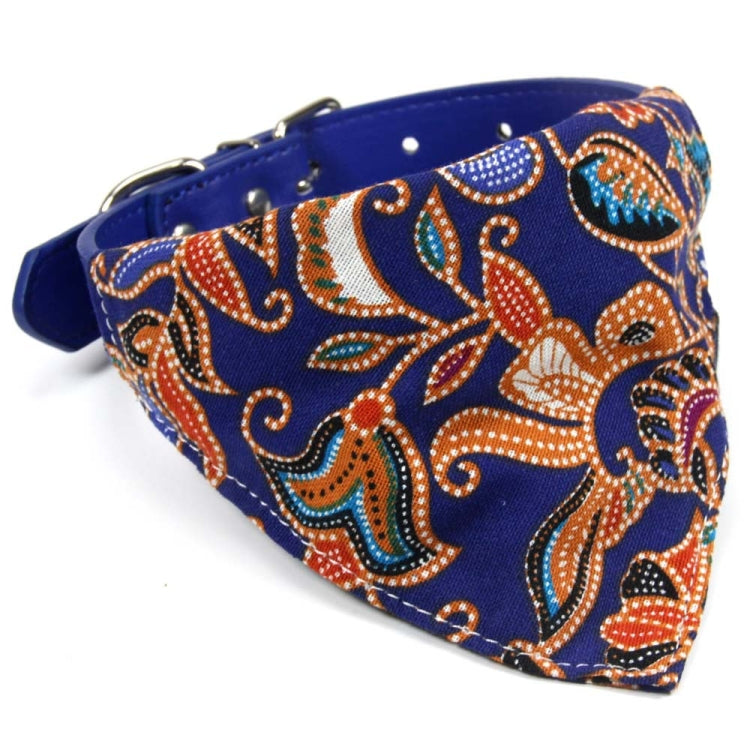 Triangular pet saliva towel bib with adjustable blue strap and detailed cat-head pattern