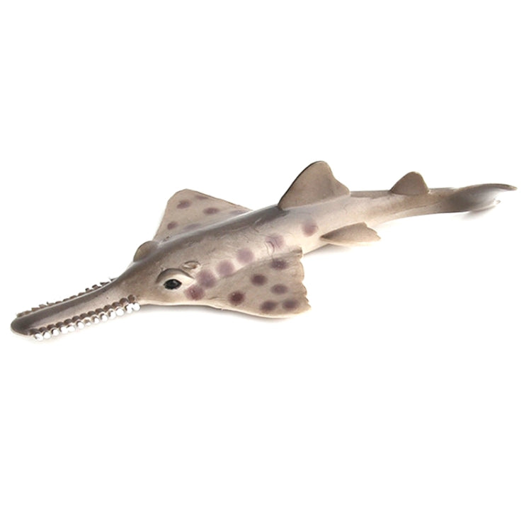 Spotted ray model ornament with serrated tail detail