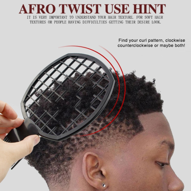 Round-grid comb used on short curly hair, creating defined curls
