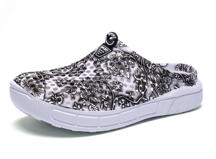 Breathable half slipper shoes in black-and-white floral knit with white sole
