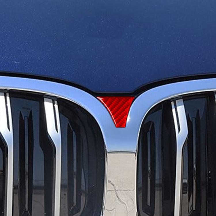 Front grille trim with red carbon-fiber triangular decorative insert, installed