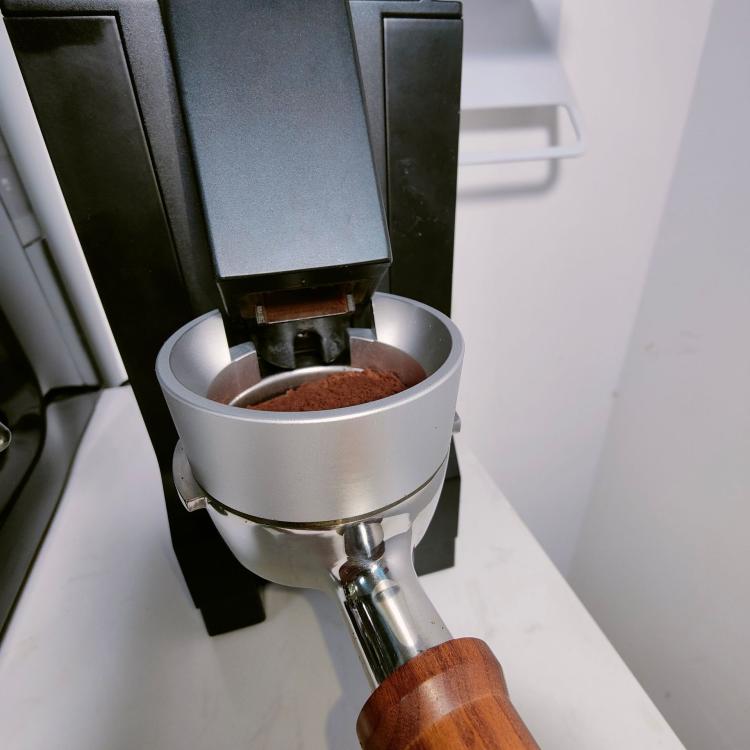 58mm Magnetic Dosing Ring for Eureka Mignon Grinders Coffee Dosing Funnel Reduces Mess and Grounds Retention