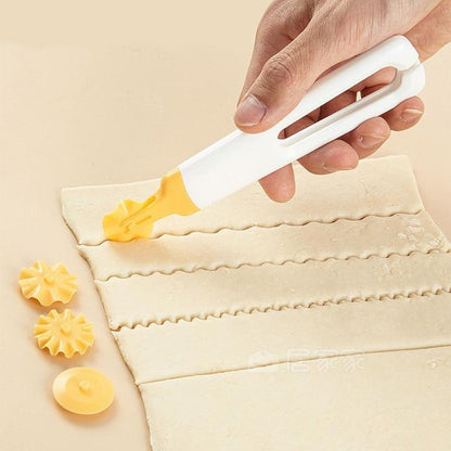 LsCook 4 In 1 Decorative Roller Cutter Set Baking and Cake Cutter