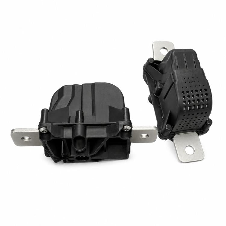 Black battery disconnect fuse with vented housing and metal mounting bracket