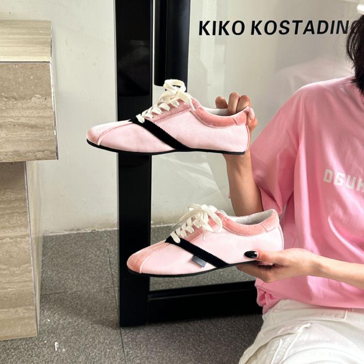 Pink and white low-cut lace-up sneakers with black side stripe, women's flat casual shoes