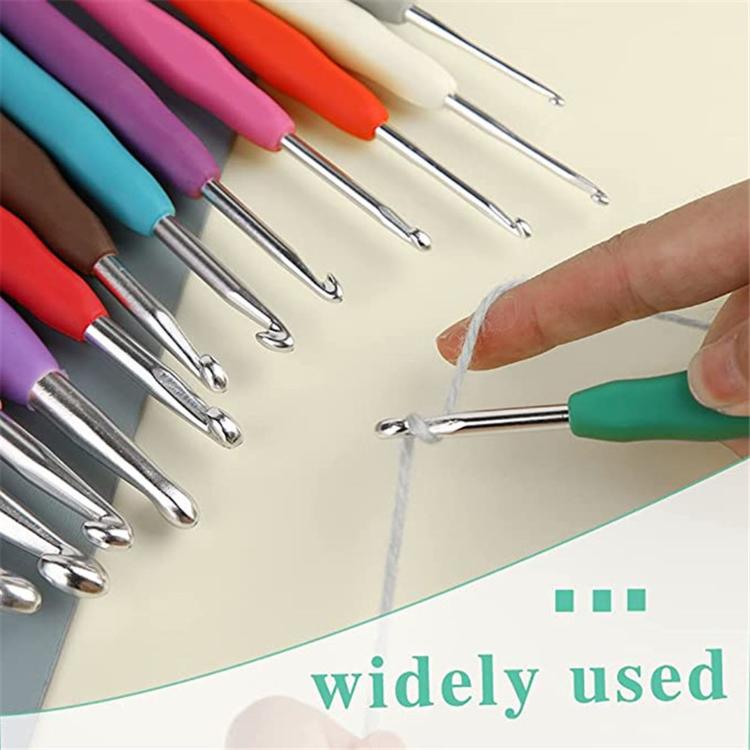 Beginner Crochet Hook Set With Plastic Sewing Needles, Stitch Markers & Storage Bag, 87 in 1