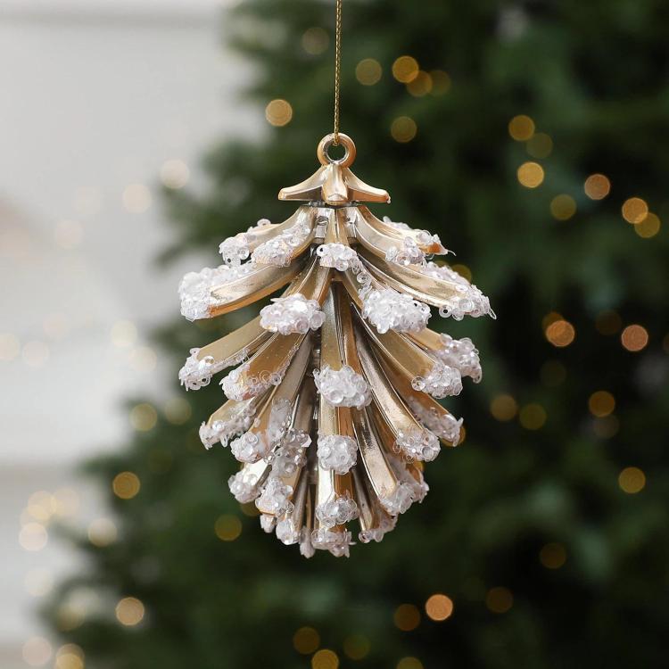 PC Pinecone Christmas Tree Ornament – ??DIY Holiday Decor