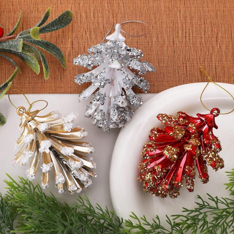 PC Pinecone Christmas Tree Ornament – ??DIY Holiday Decor
