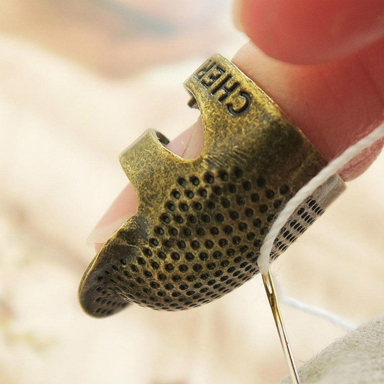 Household Adjustable Metal Sewing Thimble Finger Protectors Sewing Tools Accessories, S, M