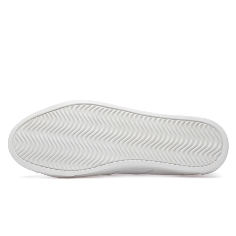 Men's white sneaker outsole with textured tread for grip